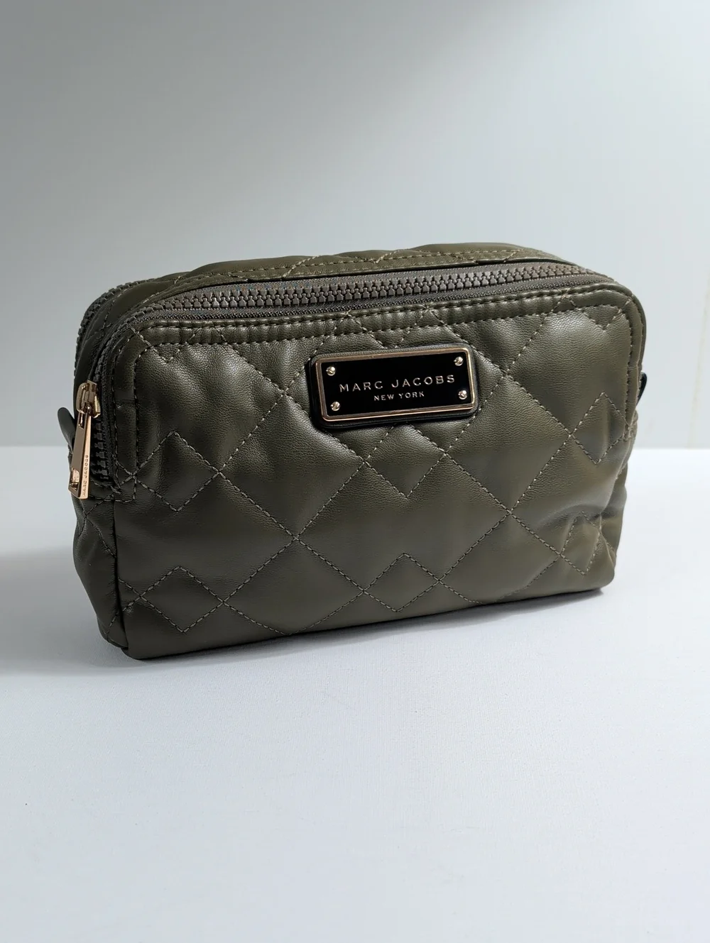 NWOT Marc Jacobs Quilted Leather Cosmetic Bag